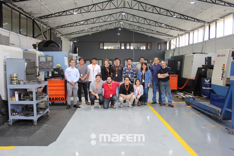 Mafem: Un Encuentro Inspirador con Futuros Ingenieros de la UAI